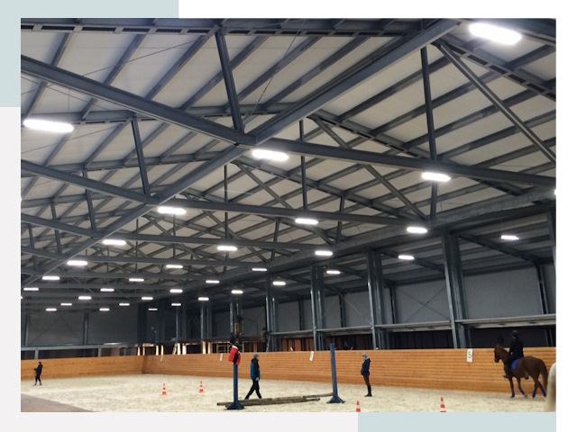Строительство конных манежей от 622 руб в Выкса